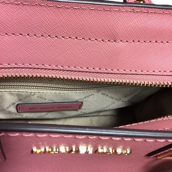 Michael Kors Quinn Medium Saffiano Leather Satchel Handbag NEW - Picture 7 of 9